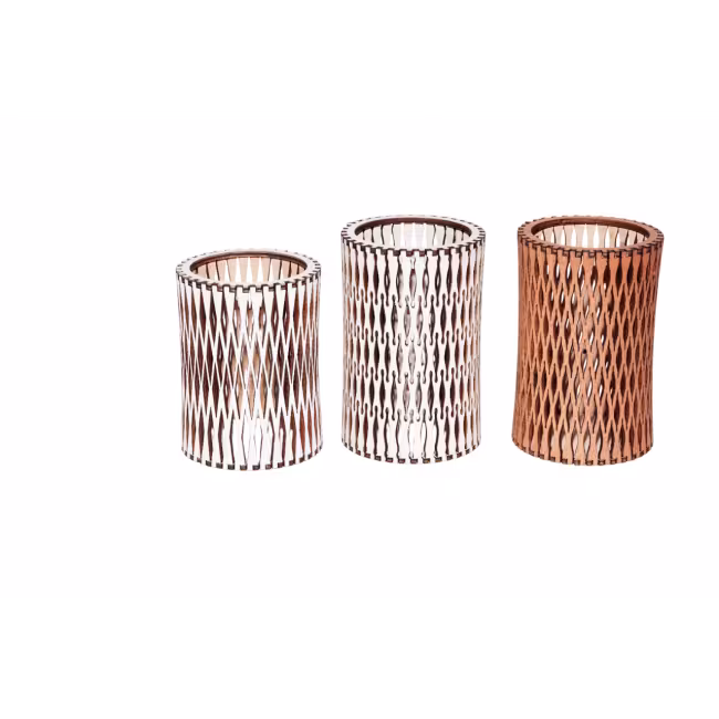 Wooden pen holder – Round with carved patterns
